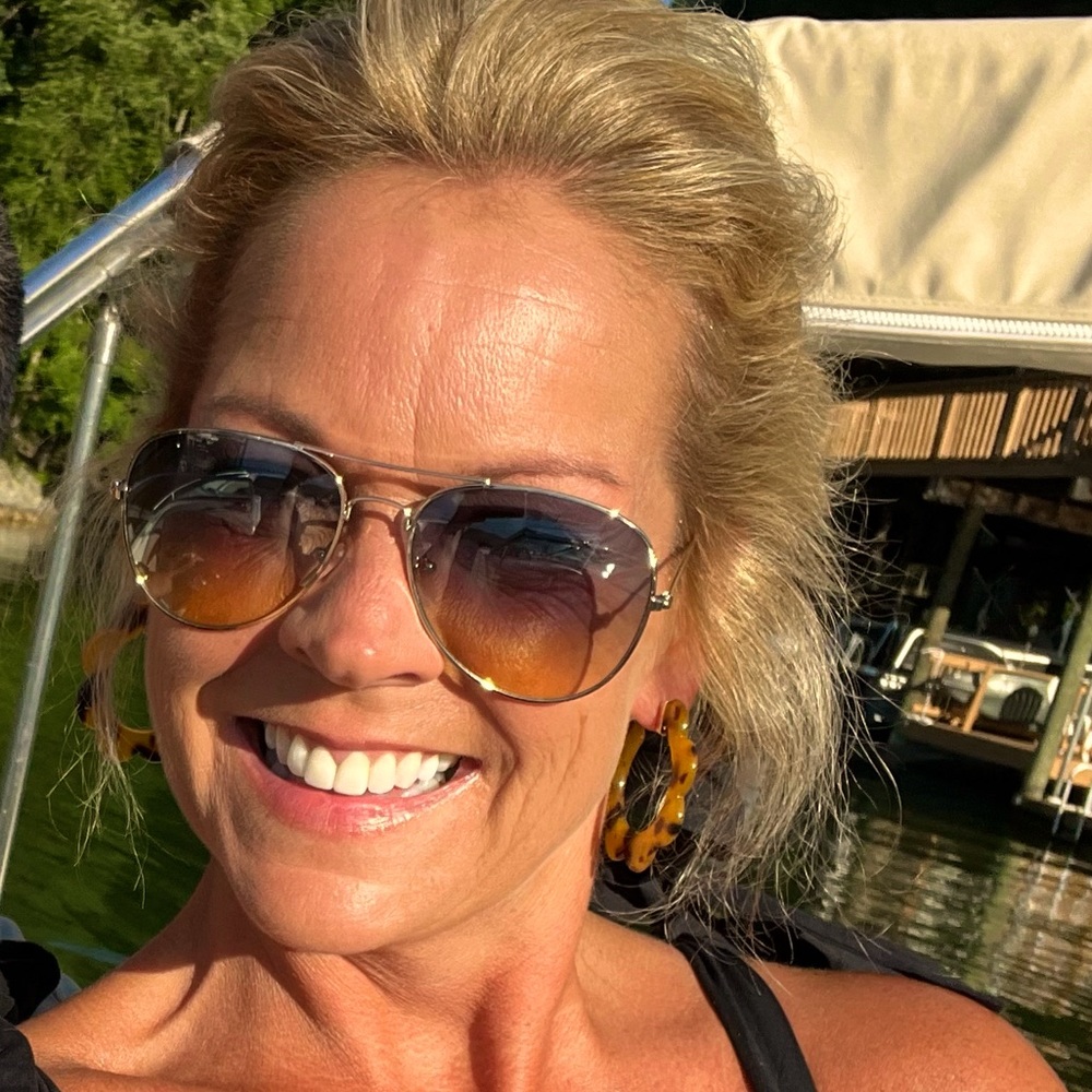 Meet your Posher, Jen